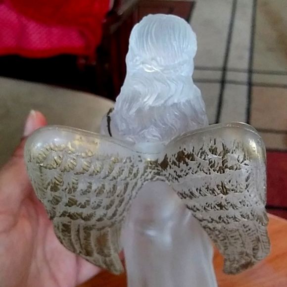 Angel - Picture 3 of 3